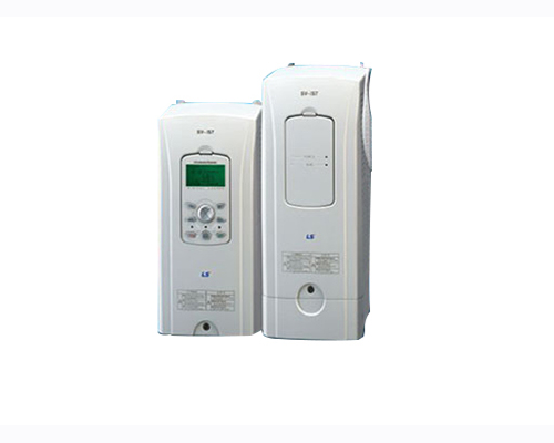 LS變頻器不僅具有控制電機(jī)轉(zhuǎn)速的功能還具備低諧波輸出節(jié)能高效占地面積小使用壽命長等優(yōu)點